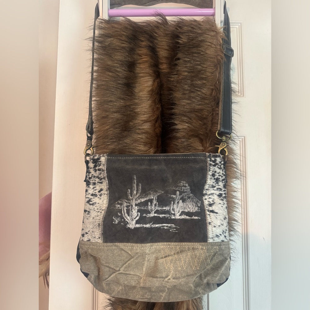 Myra Purse